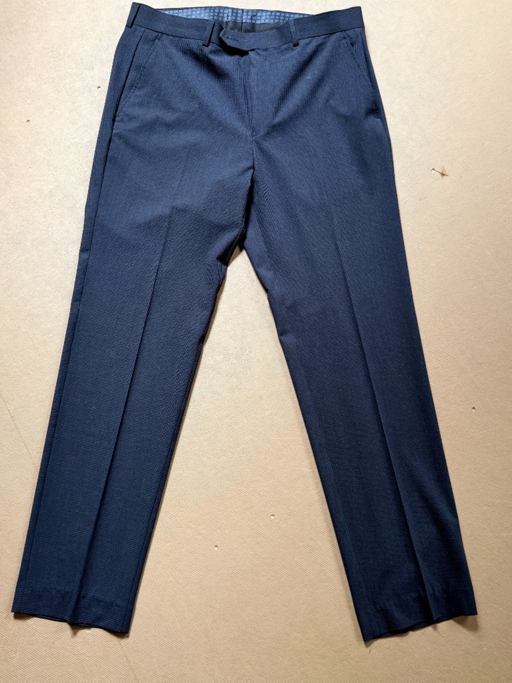 Men’s Michael Kors Dress Pants – 33x32 – Navy Patterned